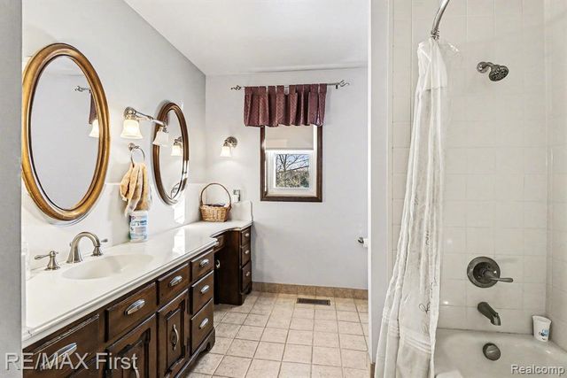 656 Wadhams Road, Kimball, MI 48074