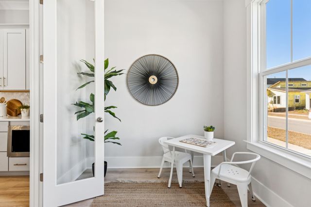 723 Rumbling Leaf Lane, Summerville, SC 29486