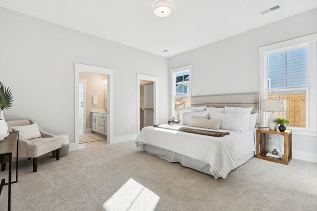 723 Rumbling Leaf Lane, Summerville, SC 29486