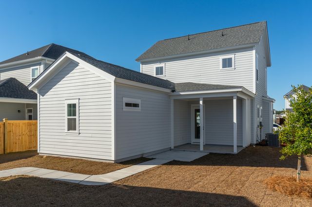 723 Rumbling Leaf Lane, Summerville, SC 29486