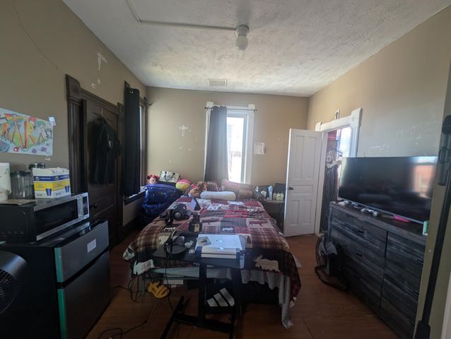 758 Jenks Avenue, Saint Paul, MN 55106