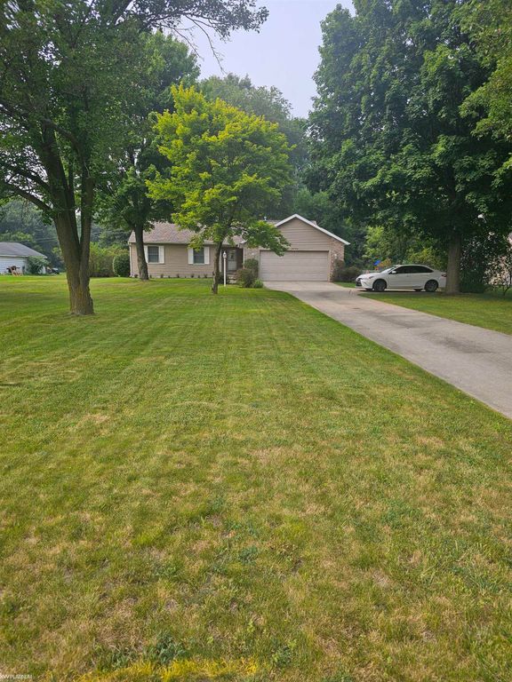 4224 North River Road, Fort Gratiot Twp, MI 48059