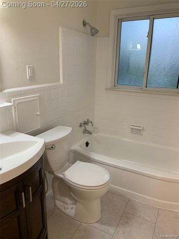 16735 Lincoln Avenue, Eastpointe, MI 48021
