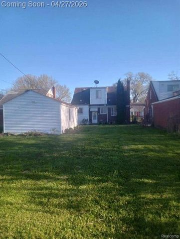 16735 Lincoln Avenue, Eastpointe, MI 48021