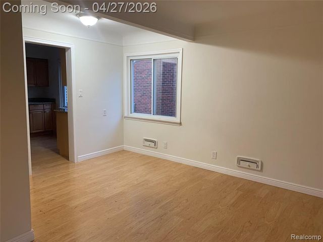 16735 Lincoln Avenue, Eastpointe, MI 48021