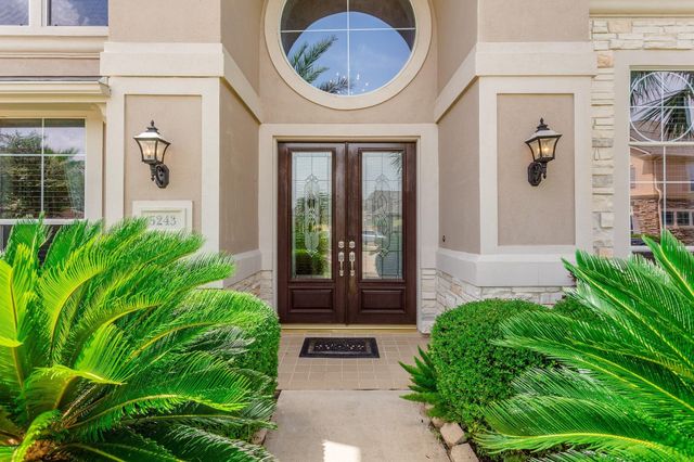 5243 Harvest Bend Court, Sugar Land, TX 77479