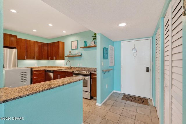 925 N Halifax Ave Apt 1109, Daytona Beach, FL 32118