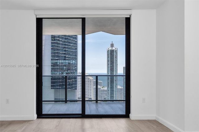45 SW 9th St 3502, Miami, FL 33130
