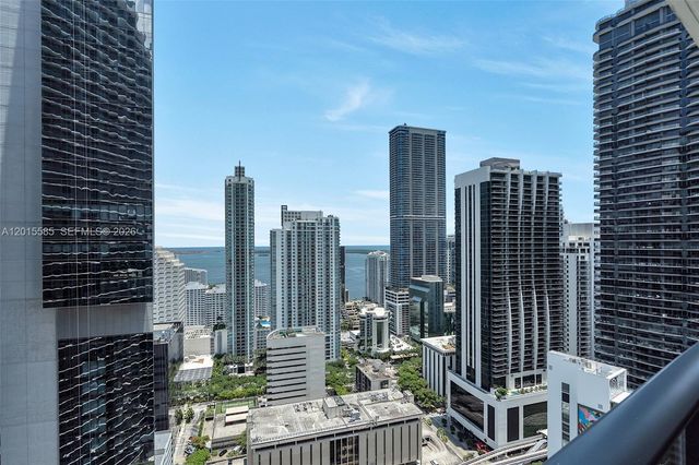 45 SW 9th St 3502, Miami, FL 33130