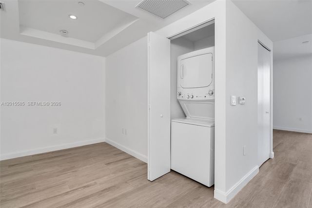 45 SW 9th St 3502, Miami, FL 33130