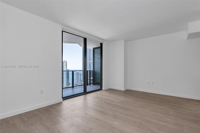 45 SW 9th St 3502, Miami, FL 33130