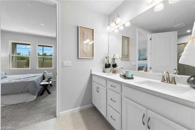 4676 Arboretum CIR 102, Naples, FL 34114