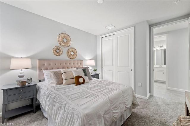 4676 Arboretum CIR 102, Naples, FL 34114