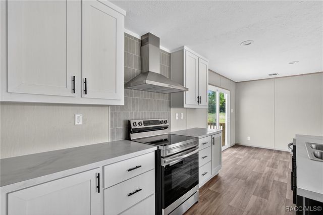 94448 N Zella Point, Dunnellon, FL 34433