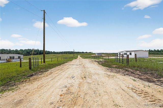 94448 N Zella Point, Dunnellon, FL 34433