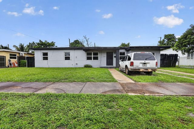 19320 NW 6TH Court, Miami Gardens, FL 33169