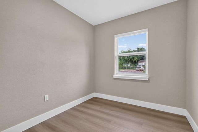 19320 NW 6TH Court, Miami Gardens, FL 33169