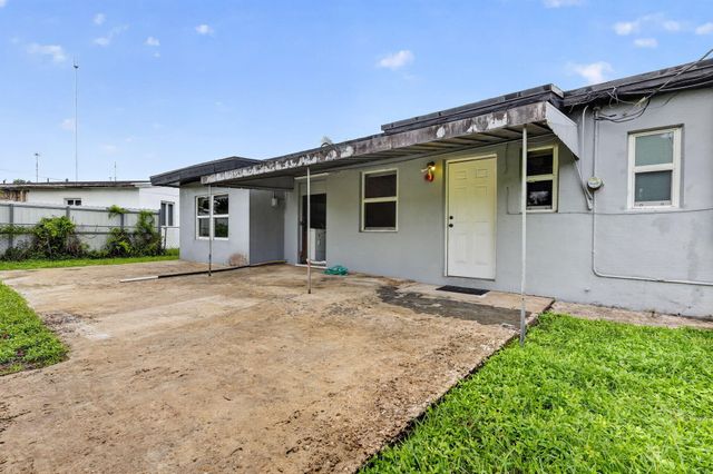 19320 NW 6TH Court, Miami Gardens, FL 33169