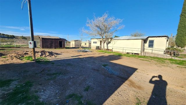 421 E Beverly Avenue, Kingman, AZ 86409