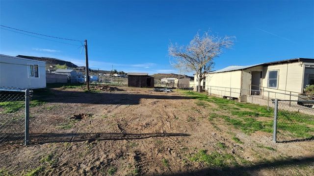 421 E Beverly Avenue, Kingman, AZ 86409