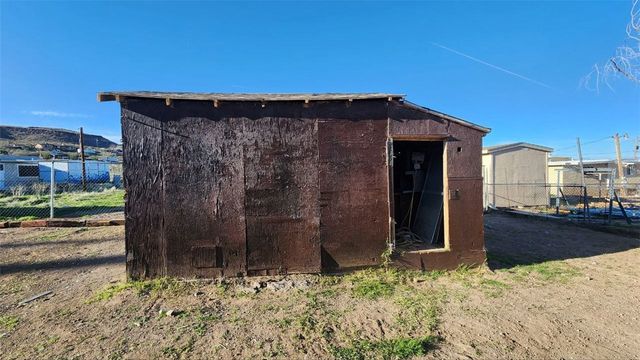 421 E Beverly Avenue, Kingman, AZ 86409