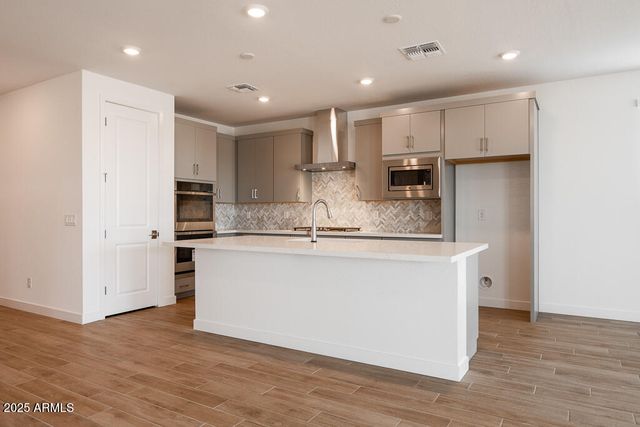 40218 N Alegre Drive, San Tan Valley, AZ 85140