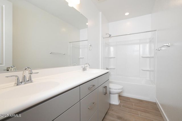 40218 N Alegre Drive, San Tan Valley, AZ 85140