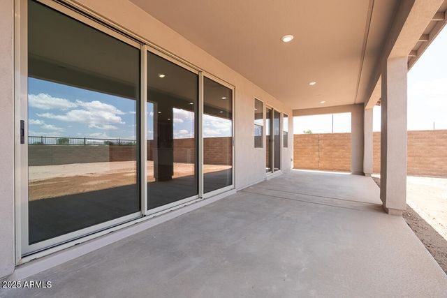 40218 N Alegre Drive, San Tan Valley, AZ 85140