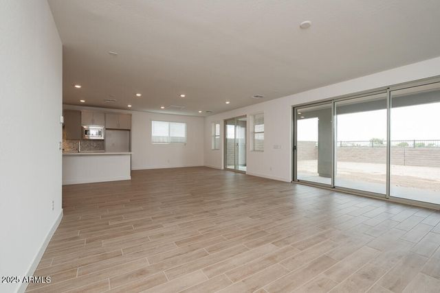 40218 N Alegre Drive, San Tan Valley, AZ 85140