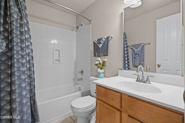 444 ghost flower Street, Horizon City, TX 79928