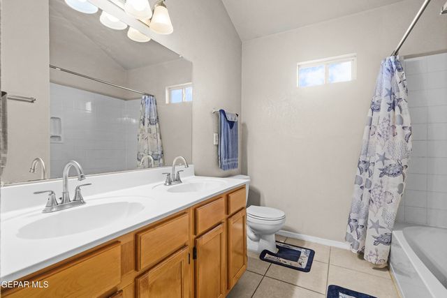 444 ghost flower Street, Horizon City, TX 79928