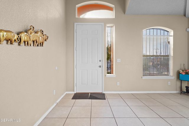 444 ghost flower Street, Horizon City, TX 79928