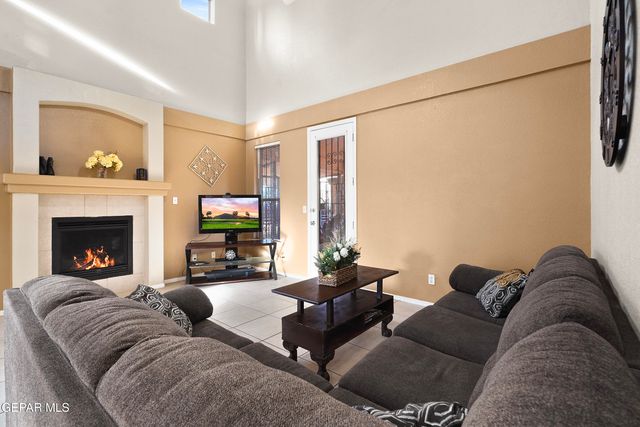 444 ghost flower Street, Horizon City, TX 79928