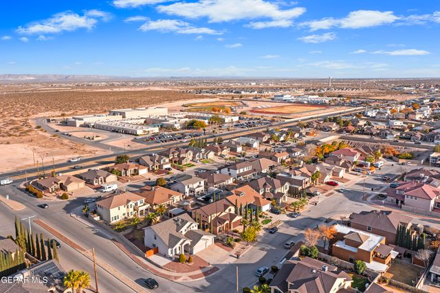 444 ghost flower Street, Horizon City, TX 79928