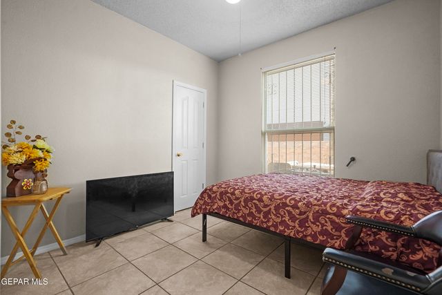 444 ghost flower Street, Horizon City, TX 79928