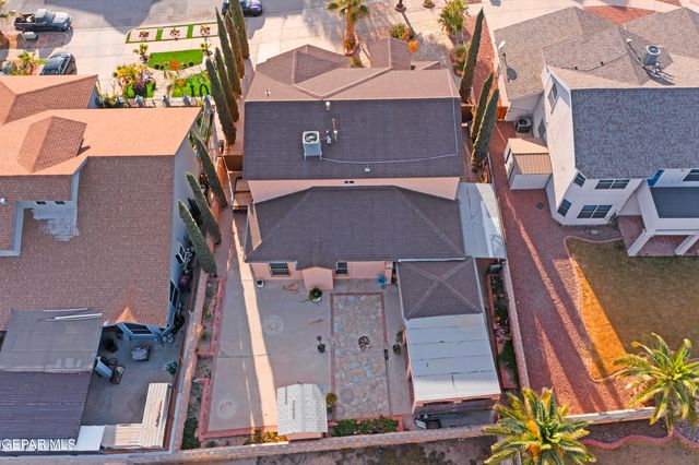 444 ghost flower Street, Horizon City, TX 79928