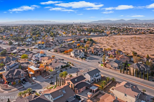 444 ghost flower Street, Horizon City, TX 79928