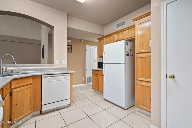 444 ghost flower Street, Horizon City, TX 79928