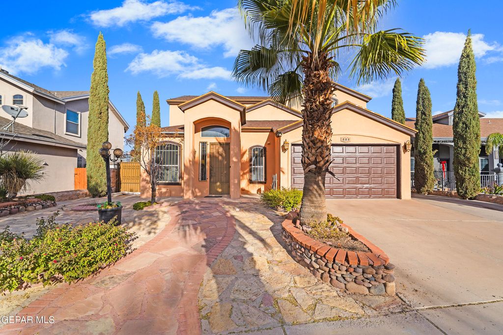 444 ghost flower Street, Horizon City, TX 79928