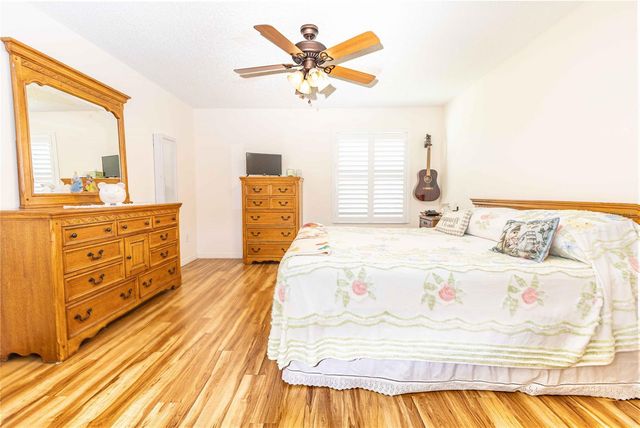2706 MORVEN PARK WAY, The Villages, FL 32162