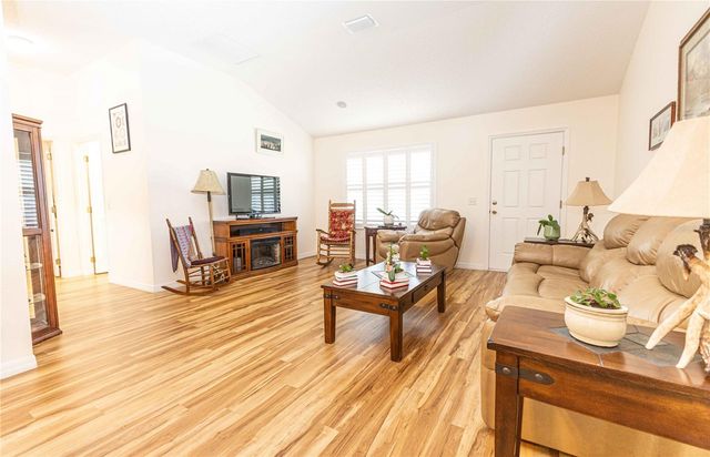 2706 MORVEN PARK WAY, The Villages, FL 32162
