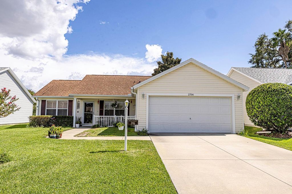 2706 MORVEN PARK WAY, The Villages, FL 32162