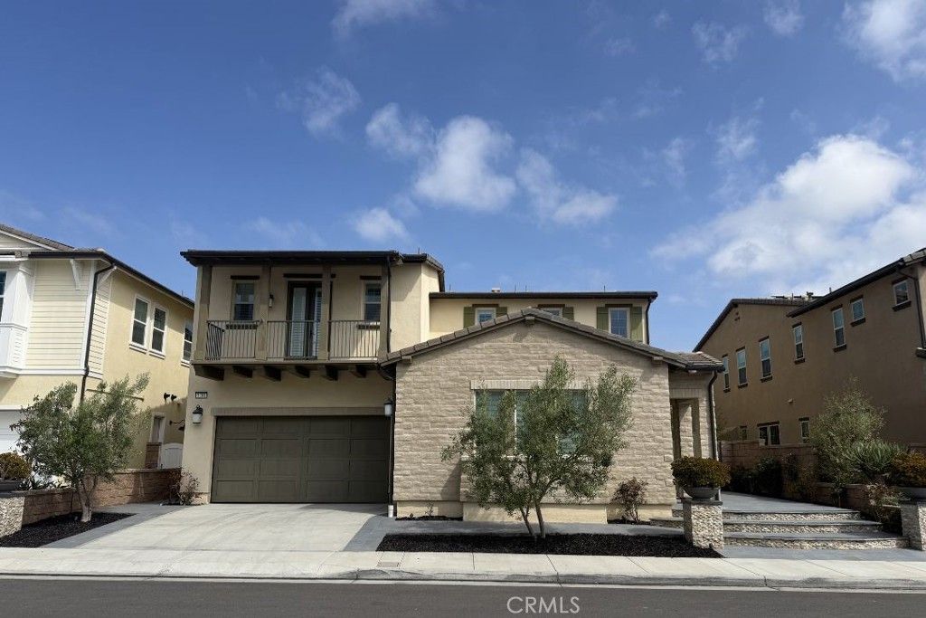 5201 Goldenrod Cir, Huntington Beach, CA 92649