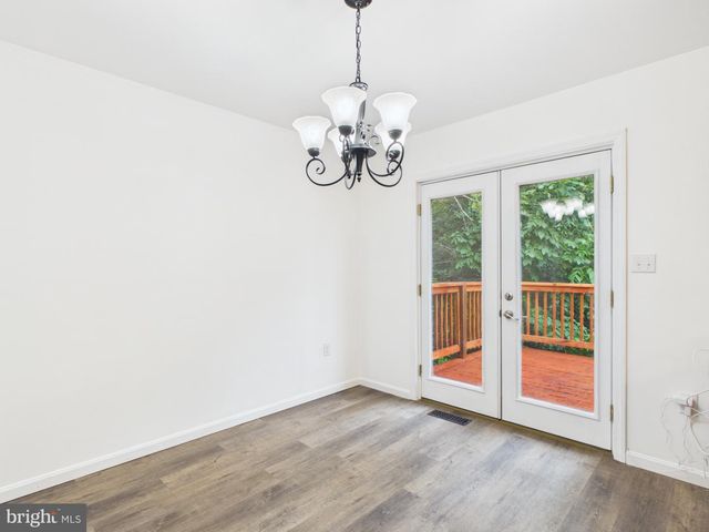 200 CANARY CIR, York, PA 17404
