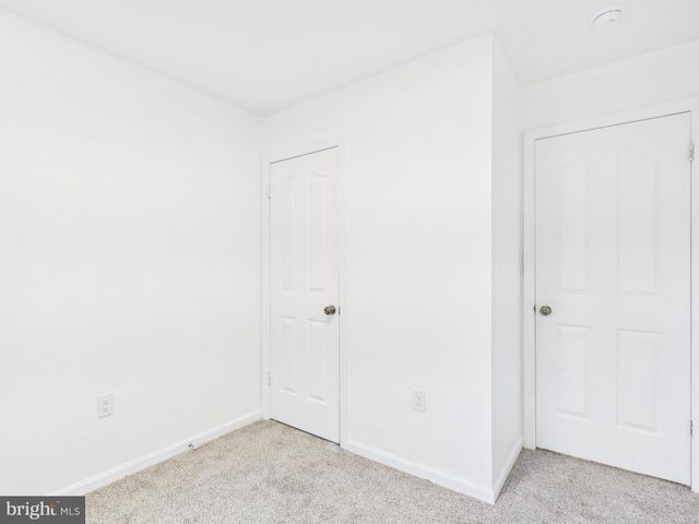 200 CANARY CIR, York, PA 17404