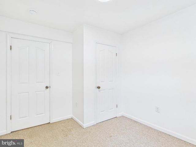 200 CANARY CIR, York, PA 17404