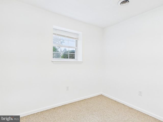 200 CANARY CIR, York, PA 17404