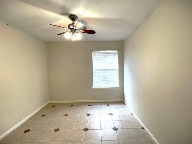 1815 Rustic Oak Lane, Pasadena, TX 77586