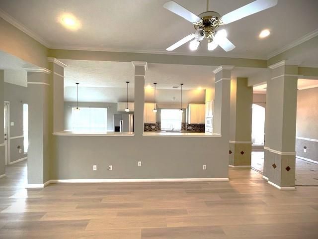 1815 Rustic Oak Lane, Pasadena, TX 77586