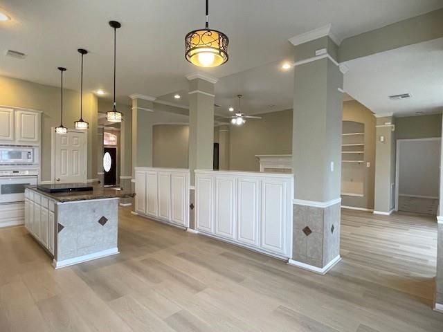 1815 Rustic Oak Lane, Pasadena, TX 77586